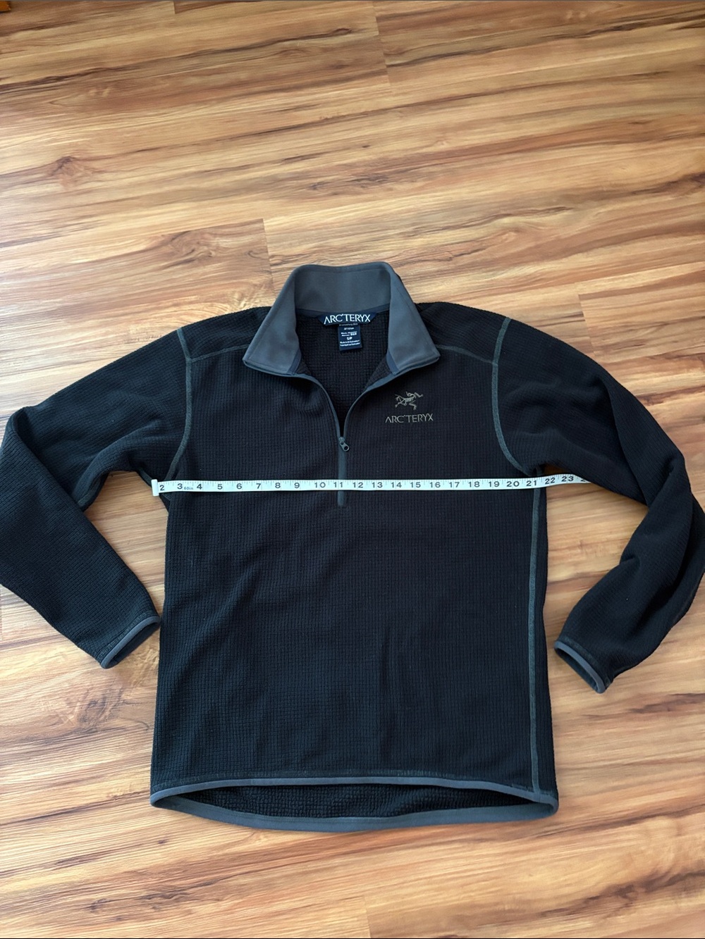 Arc'teryx Men's Black Zip-Neck Waffle Fleece Pullover